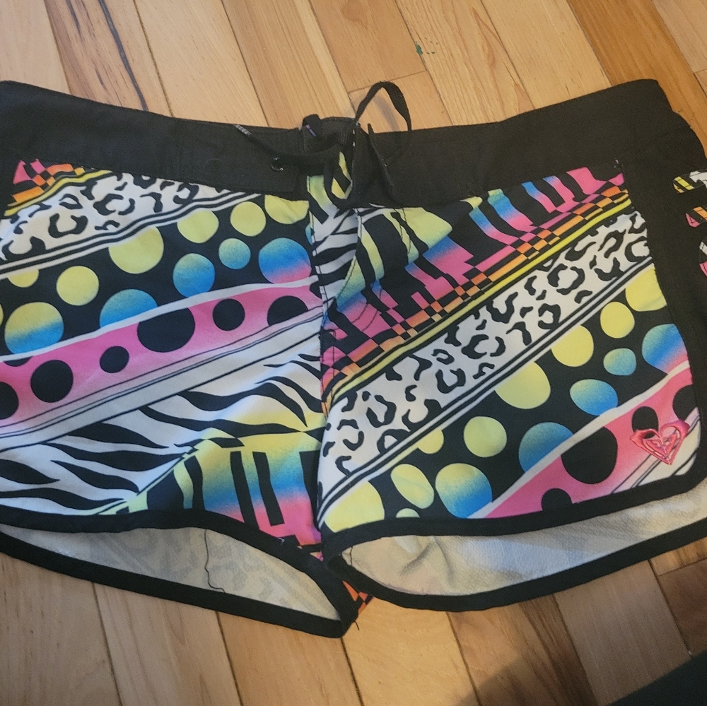 Roxy Multicolor Patterned Women's Shorts - image 1